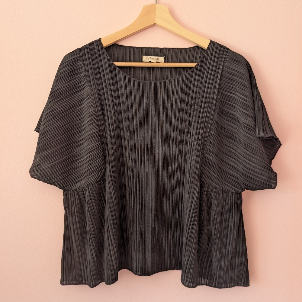 EUC Madewell Pleated Black Top Size Large